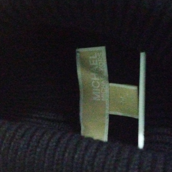 Sweater - Picture 3 of 4